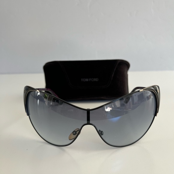 Auth TOM FORD Vanda TF364 Sunglasses - Picture 2 of 9